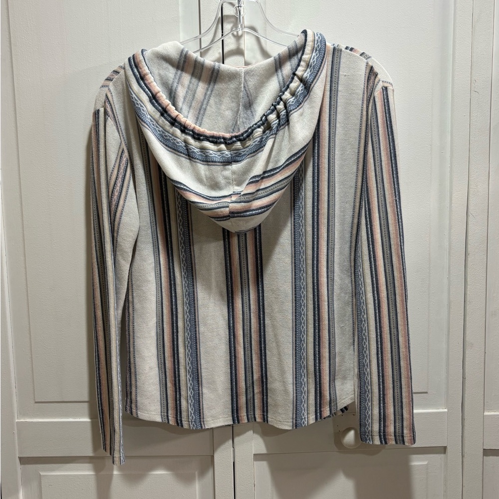 Wild Fable Pink and Blue Patterned Top Size Small - Picture 2 of 4